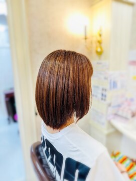 美容室 ティンカーベル ボブヘア