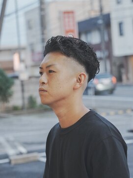 プロ バーバーショップ(PRO BARBER SHOP) オールバックパーマスキンフェード