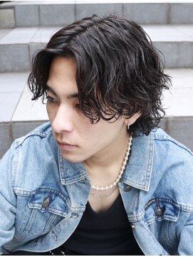 インフィニス 恵比寿(Infinis) 波巻きツイストスパイラルウルフセンターパートスペインカール