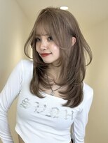 アイトーキョーエス 渋谷(AI TOKYO S)&nbsp;ミルクティーカラーワンカールレイヤーカット顔まわりカット渋谷