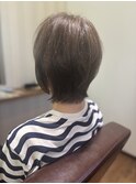 白髪をなじませる透明感ショート