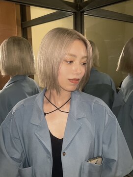 リー 梅田(Lee) Minato/ブリーチ2～3回/ハイトーン/ミルクティベージュ/ブロンド