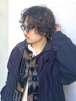 カナン(CANAAN) 【メンズ】センターパート 縦落ちスパイラルパーマ