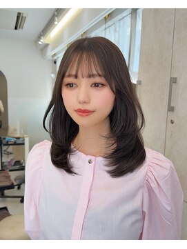 ネモネ バイ ミリー 梅田茶屋町(nemone by milly) 【梅田茶屋町】レイヤーカット×内巻き