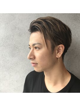 ヘアサロンM 新宿 夏の攻めスタイル