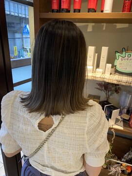 リー ヴィータ 上新庄(Lee Vita) バレイヤージュ×ベージュ×透明感×艶感