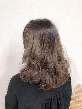 ロビー(LOBBY) 『LOBBY』 佐藤　グラデーション×アッシュブラウン