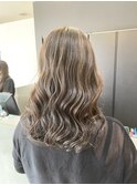 ハイライト×モノトーングレージュ×ヨシンモリ