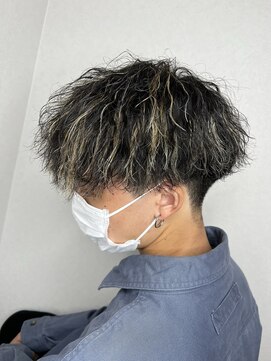 スキル(SKILL) 波巻きツイスパ　波巻きパーマ　ハイライト　福岡パーマ