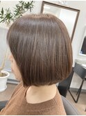 ショートボブ