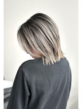 ヴレ(vrai) バレイヤージュ/シャードールーツ