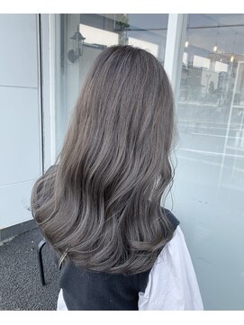 クオリア(Quaria) ハイライトグレージュカラー