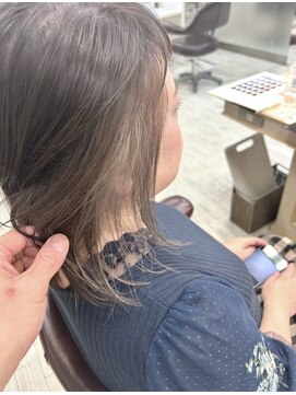 クレア(CREA) 20代30代40代小顔切りっぱなし大人ボブイヤリングカラー