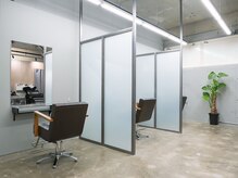 ダイス 岡本 摂津本山(Dice)の雰囲気（半個室のプライベート空間）