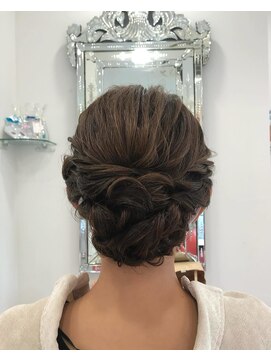 ブラヴィッシモ(Bravissimo) ヘアセット