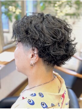 ココモ(cocomo) 波巻きミックスパーマ&カラー