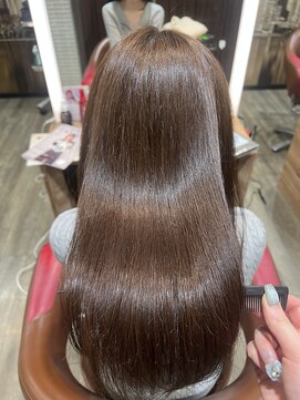 ニューヨークニューヨーク 三宮店(NYNY) トリートメントケアでカラーしてても艶髪へ