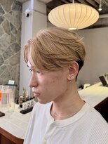 ヒュー 広島(HEW)&nbsp;メンズハイトーン韓国風Y2K刈り上げフェザーパーマツーブロック
