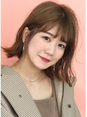 小顔バングの外ハネカジュアルボブ