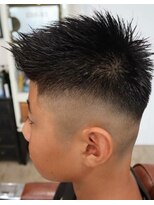 アクセプトザワールドバーバー(Accept the world barber)&nbsp;フェザーアップショート×フェード