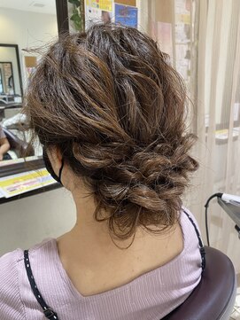 レイビューティー 一宮店(RAY Beauty) ルーズシニヨン