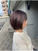 ショートボブ　ピンクカラー