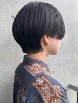 オーク 学芸大学(OAK)&nbsp;センター分け 前髪なし 黒髪 ハンサムショート 丸みショート