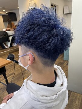 テーラヘアー 草加店(TELAHAIR) サファイヤブルー×束感マッシュ【TELA草加】