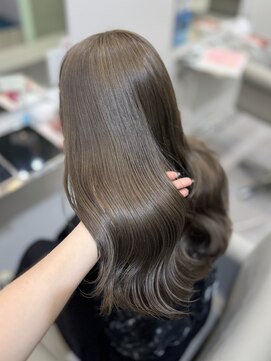 アール 横浜(R) 【MOMO】ワンカラーで赤味無しオリーブグレージュ◎