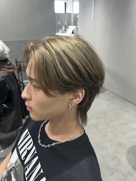 テクト バイアッシュ 吉祥寺店(Tect by Ash) 毛流れセンターパートウルフブリーチミルクティーグレージュ