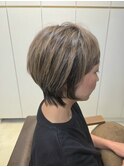 40代人気/ウルフショートハイライト/白髪ぼかしウルフレイヤー