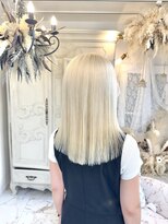 アルモワール(Armoire)&nbsp;ブロンド/ホワイトブロンド/ホワイト/ケアブリーチ/抜きっぱなし