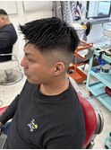 スキンフェード　アップバング　メンズ