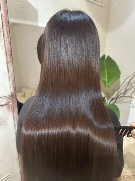 リゴッツ ドゥア プトゥリ(Regottz dua putri) 艶髪髪質改善オリーブグレー