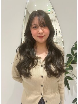 ジーナ 福岡天神(Zina) ロング/ブリーチなしダブルカラー/カーキ/オリーブ/透明感カラー