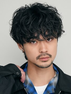 バイフィフス 原宿/表参道(by fifth) 原宿メンズパーマルーズパーマシャドウパーマッシュウルフゆるめ