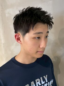 キリ 逗子(kiri) 逗子葉山アップバングスパイキーショートメンズカット眉毛M61