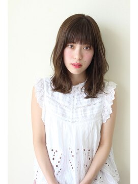 グレースバイハピネス(grace by happiness) 大人可愛いミディアムレイヤー　オリーブベージュ　20代30代40代