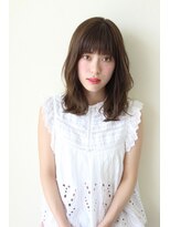 グレースバイハピネス(grace by happiness) 大人可愛いミディアムレイヤー オリーブベージュ 20代30代40代