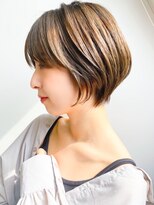 イロ バイ マグ(IRO by Mag) ブリーチなしの夏カラーで艶髪ショートヘア小顔◎20代30代