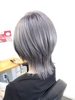 ラックセカンドスペース(LUCK 2nd SPACE)&nbsp;シルバーカラー/ウルフカット/八千代/ケアブリーチ/ブリーチ