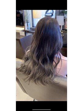 エリタージュ(he'ritage) ホワイトバレイヤージュ