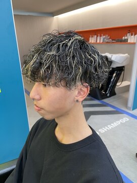 ダズルヘアラッシュ(DAZZLE hair RUSH) ツイストスパイラルパーマ