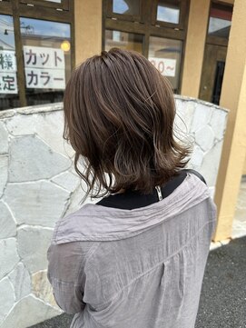 カットウェルズ ラブコオリヤマ 郡山店(Cut Well's Love Koriyama) 外ハネミディアム×アッシュグレージュ【郡山】