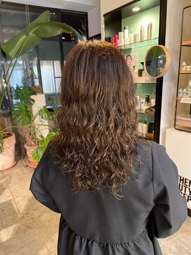 ビハインドザカーテン(BEHIND THE CURTAIN) 酸性領域デジタルパーマ