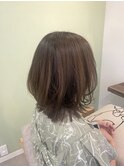 くびれミディアムヘア/アッシュブラウン/透明感/イルミナカラー