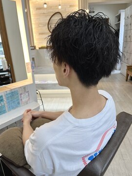 フゥカ 類家店(fuka) 縦落ちツイスパ八戸　メンズパーマ　20代30代