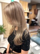 リノショアーズ 日本大通り店(RINOSHORES) 20代30代40代ブリーチありなし艶感カラー透明感ナチュラルカラー