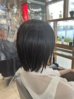 スタジオ アルファプラス 日暮里店(studio α+)&nbsp;ステップボーンカットカットボブショートハイライト白髪ぼかし