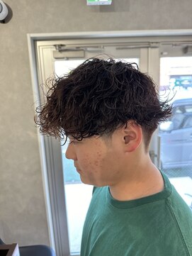 アルレン(Allen) 刈り上げ波打ちパーマ  メンズ  宇都宮